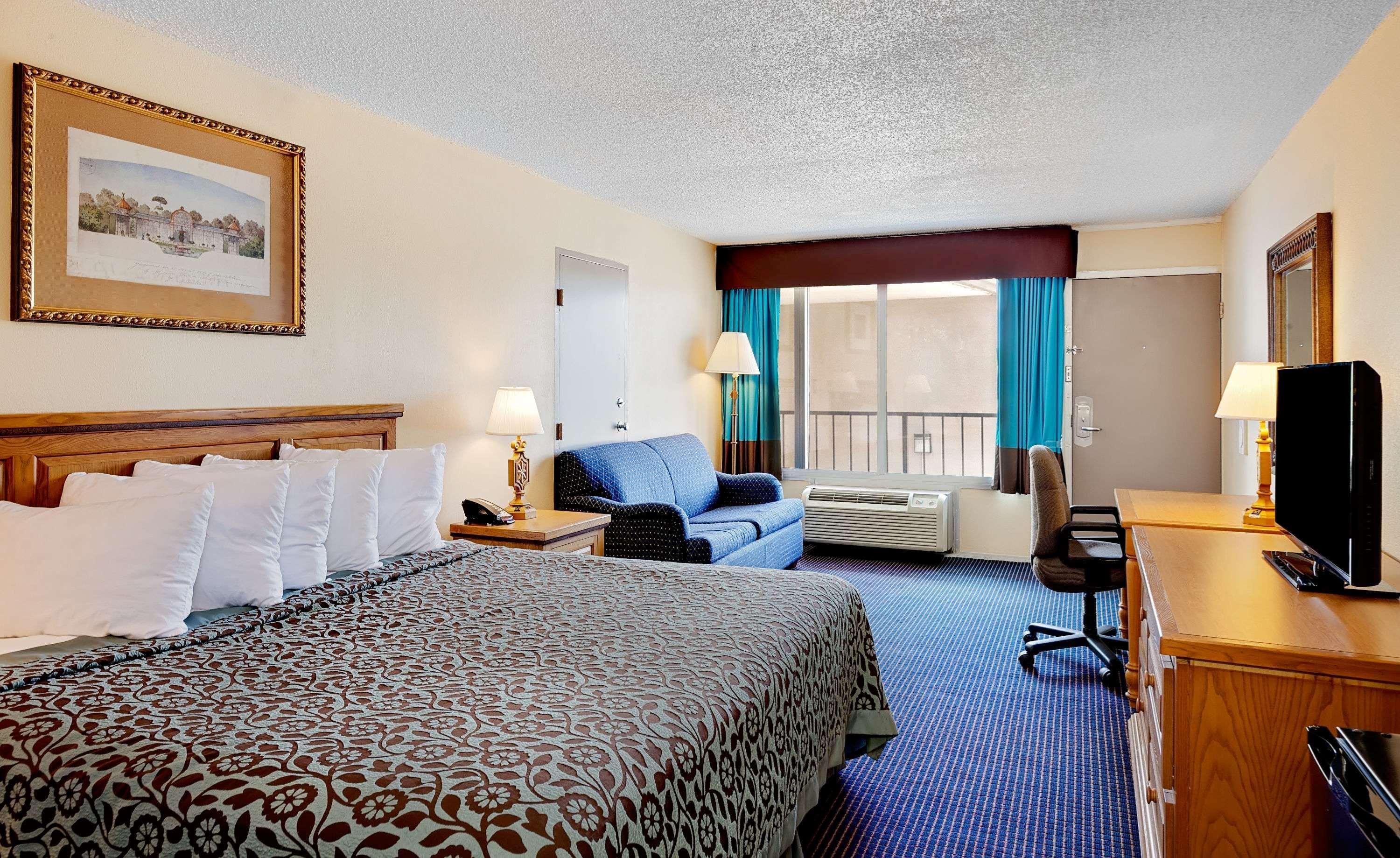 Days Inn By Wyndham Lafayette Near Lafayette Airport Екстер'єр фото